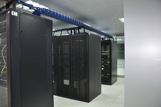 位于内蒙古准格尔旗的某大型露天煤矿采用台达激光DLP显示单元搭配第三代DVCS分布式图像显示控制系统