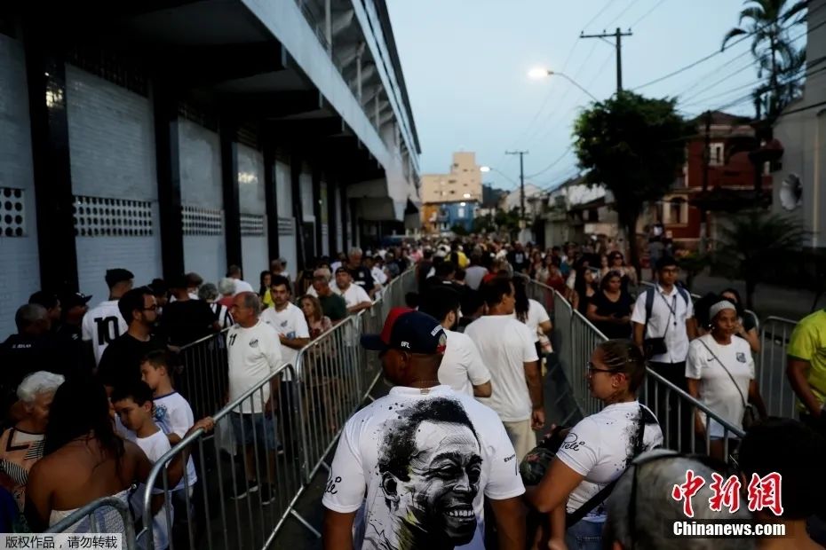 传奇落幕：球王贝利的最后一程与永恒的足球精