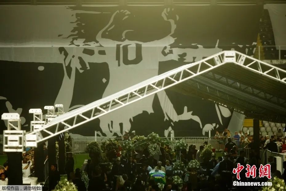 传奇落幕：球王贝利的最后一程与永恒的足球精