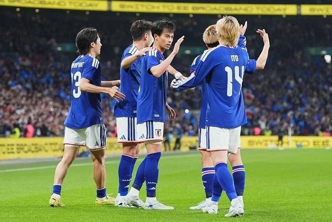 日本男足1-0爆冷击败英格兰 李玮锋：日本足球难