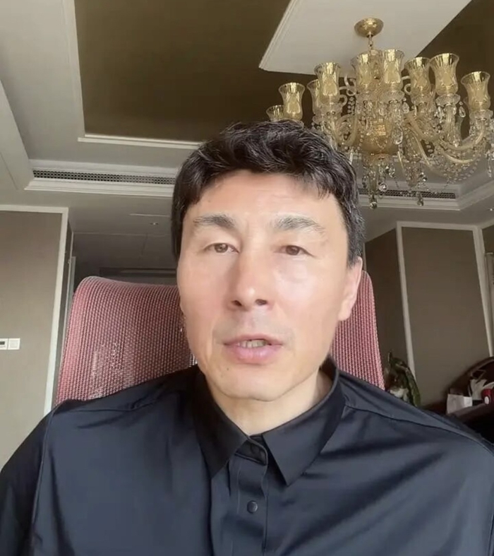 日本男足1-0爆冷击败英格兰 李玮锋：日本足球难