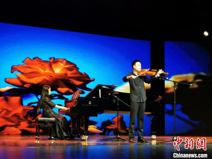 粤港澳大湾区同步发起500天倒计时活动，展现广