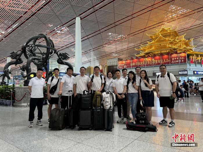 进发巴黎！中国新闻社奥运前方报道团启程，全